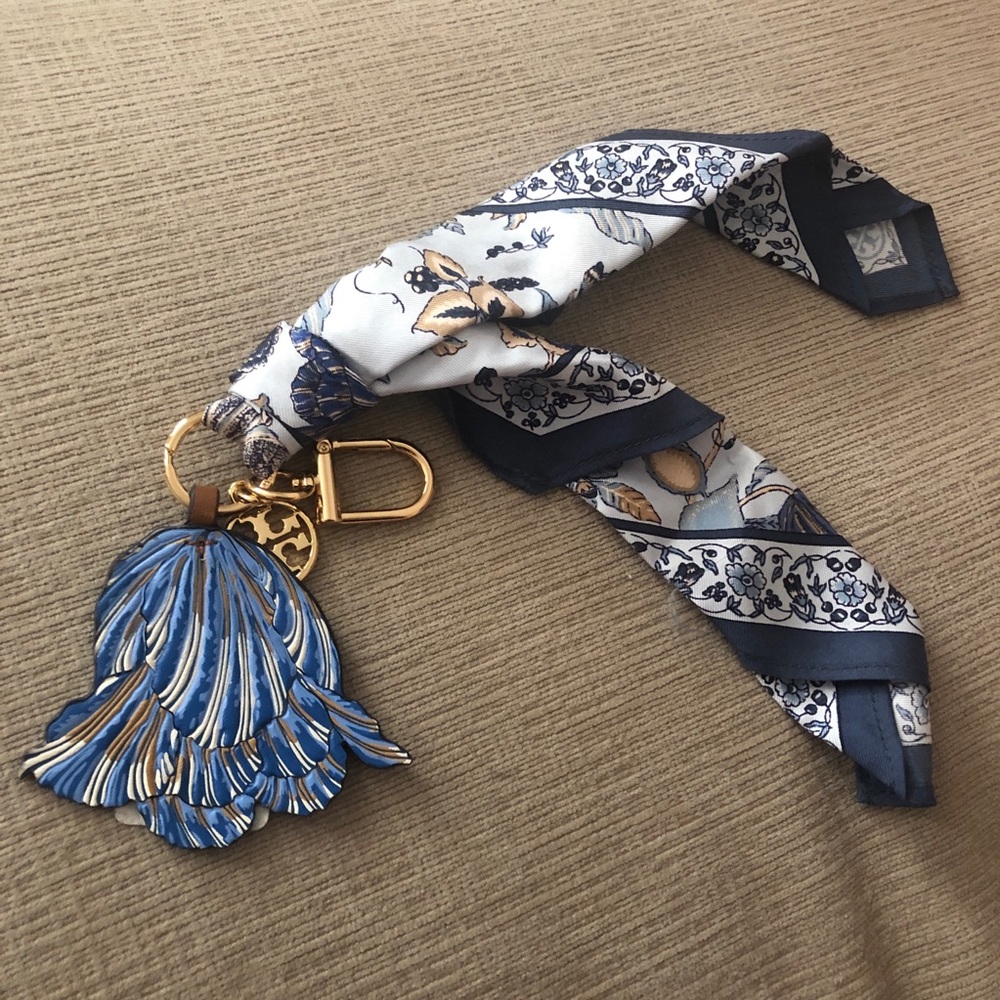 🌷NWT Tory Burch Keychain/Keyring
